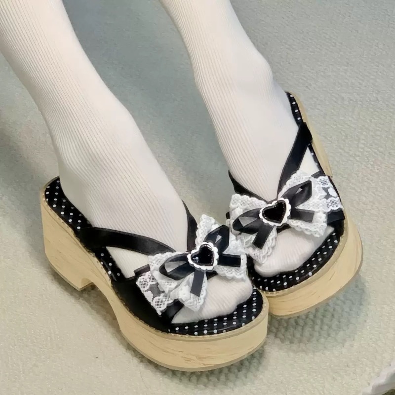 Sandales à plateforme épaisses - Geta Wooden Sandal avis et prix